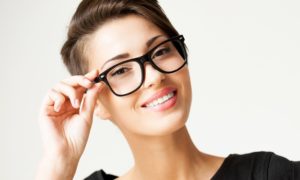 Scopri di più sull'articolo Makeup ed occhiali ecco come abbinarli